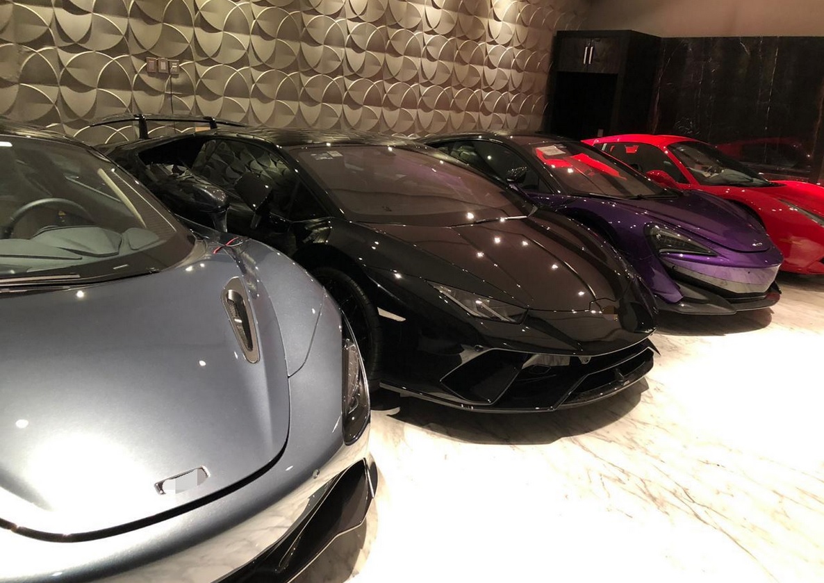 Foto: Autos de lujo asegurados a banda de hackers, 16 de mayo 2019. Twitter @PGR_AIC