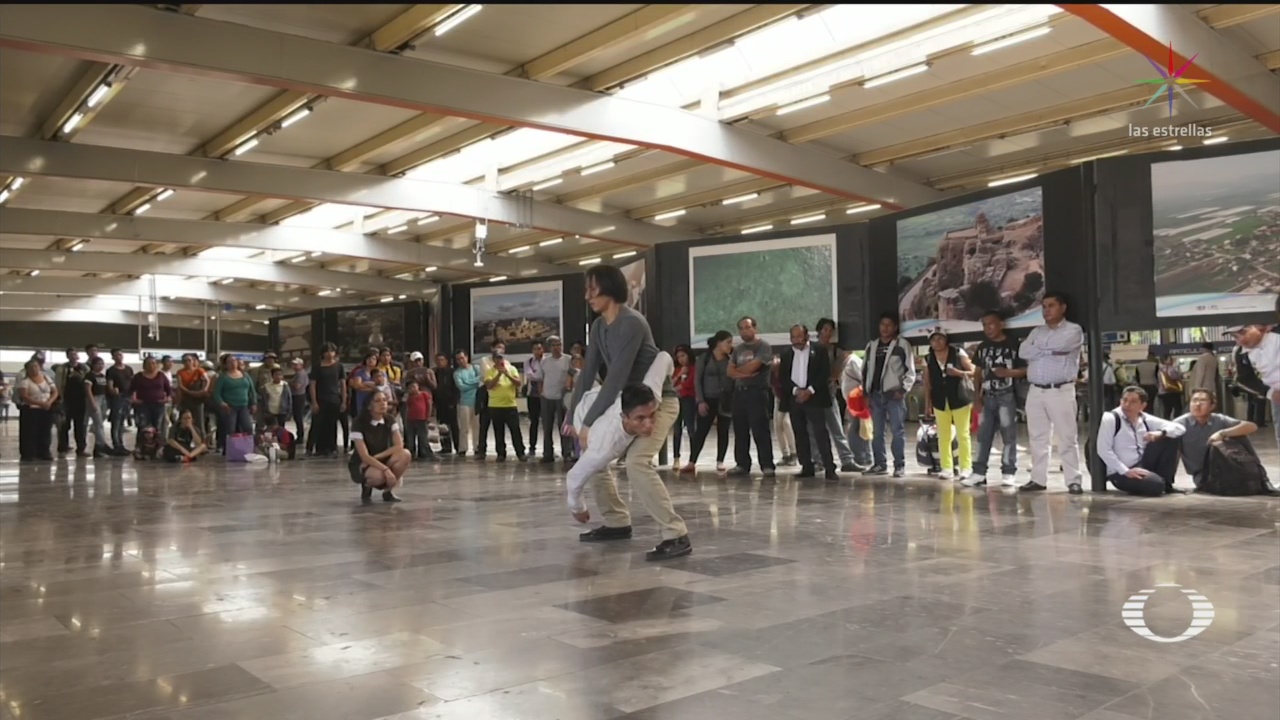 Foto: Bailarines Sorprenden Usuarios Metro Cuatro Caminos 9 de Mayo 2019