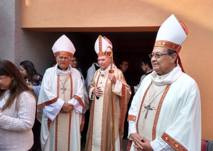 Foto: El Arzobispo Primado de México, cardenal Carlos Aguiar (centro) encabeza celebraciones por la nueva beata mexicana Concepción Cabrera, el 5 de mayo de 2019 (Desde la Fe)