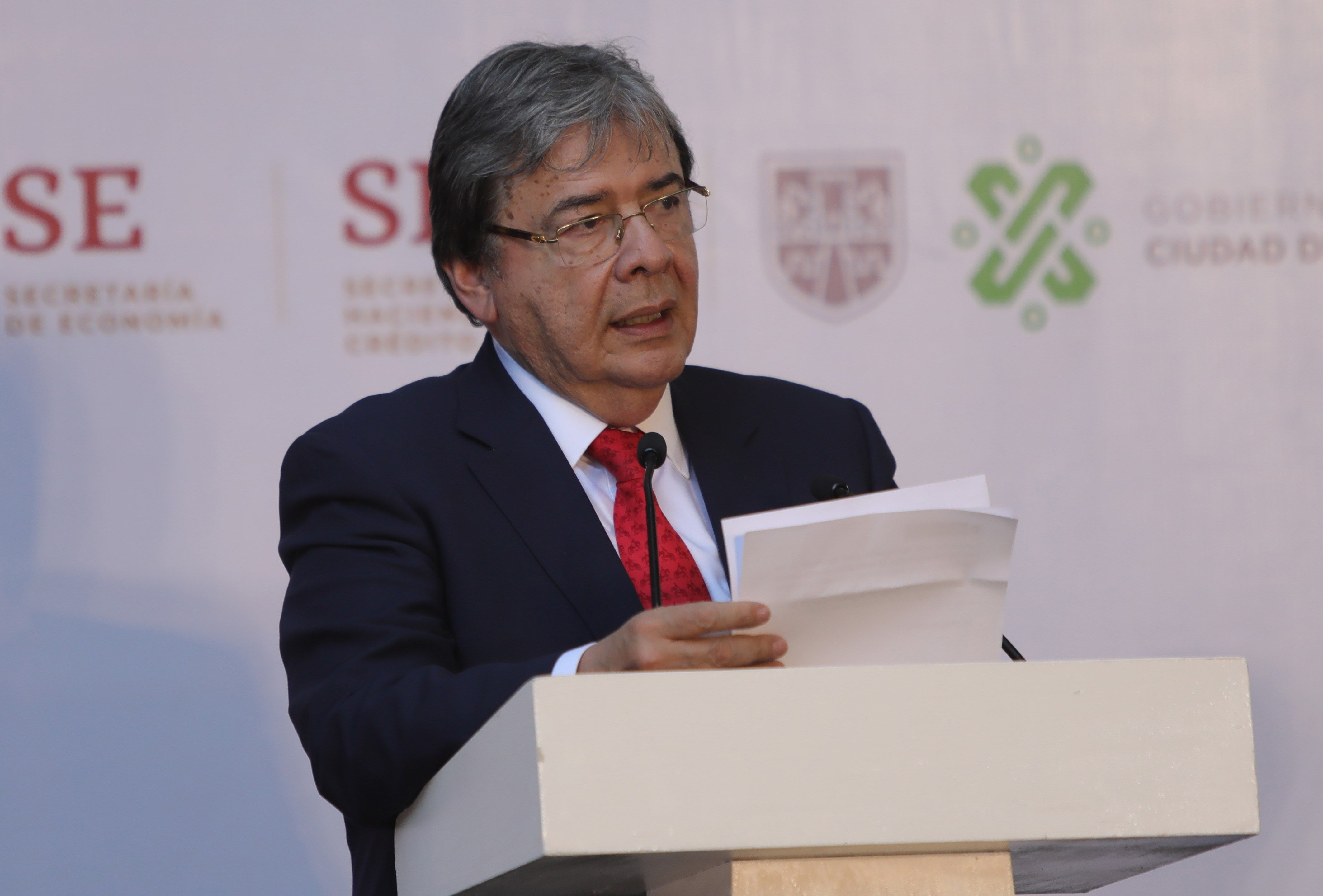 fOTO:El ministro de Relaciones Exteriores de Colombia, Carlos Holmes, en la inauguración del Parque Alianza del Pacífico, 11 mayo 2019