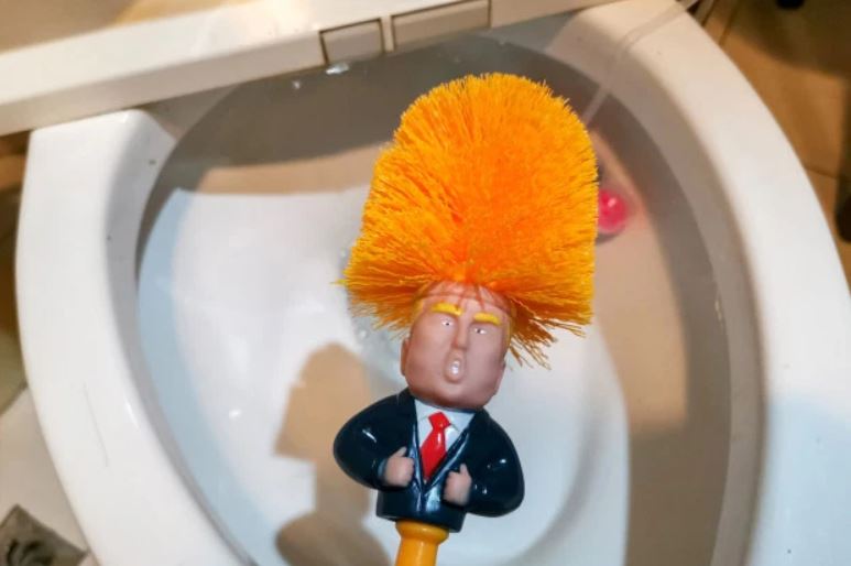 Cepillo de baño con cara de Trump, éxito de ventas en China