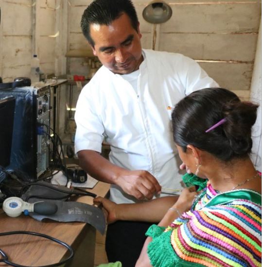 Después de 6 meses, llevan medicamentos y doctores a indígenas tzeltales de Chiapas