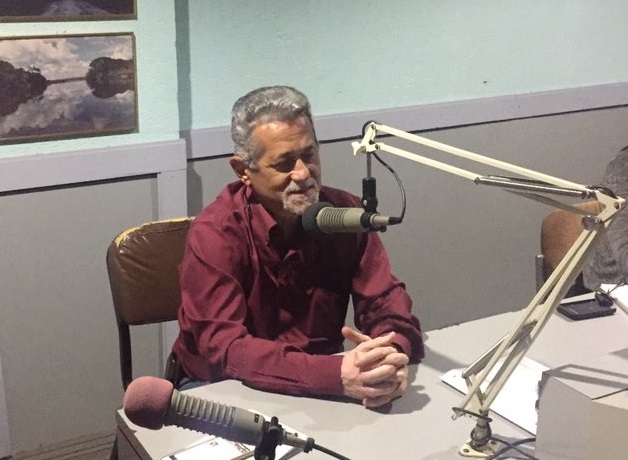 Foto: El diputado opositor Américo De Grazia habla en un programa de radio en Caracas, Venezuela. El 3 de mayo de 2019