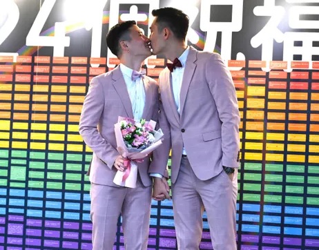 Taiwán registra primeras bodas gay en Asia
