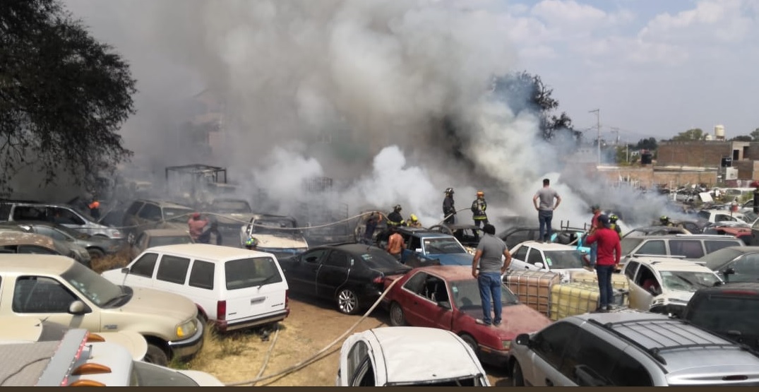 Foto: incendio en una pensión y taller mecánico en Guanajuato, 24 de mayo 2019. Twitter @GuanajuatoGob