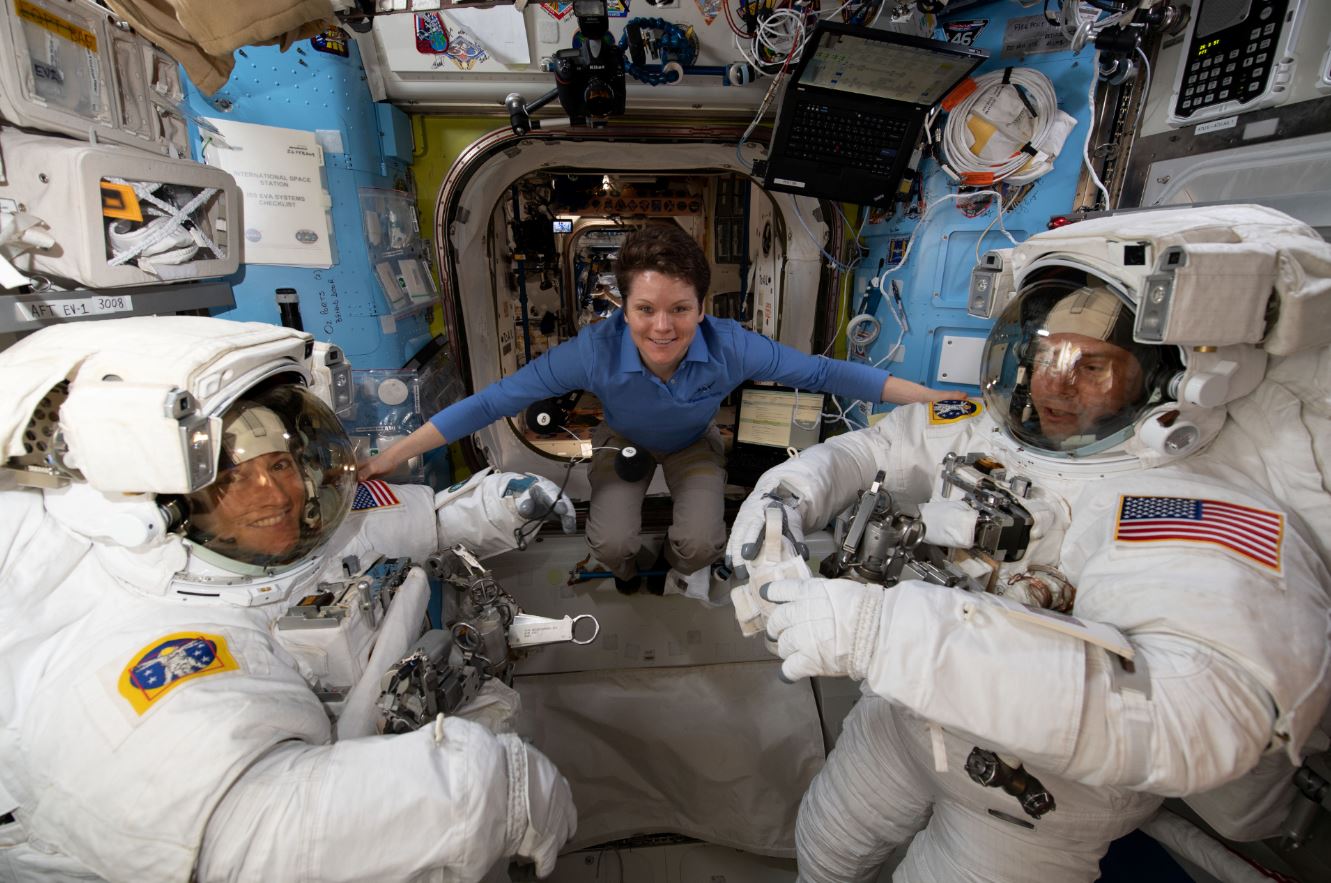 NASA planea enviar a la primera mujer a la Luna para 2024