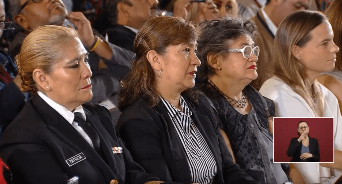 Foto: Mamás presentes en conferencia de prensa de AMLO, 10 de mayo de 2019, Ciudad de México