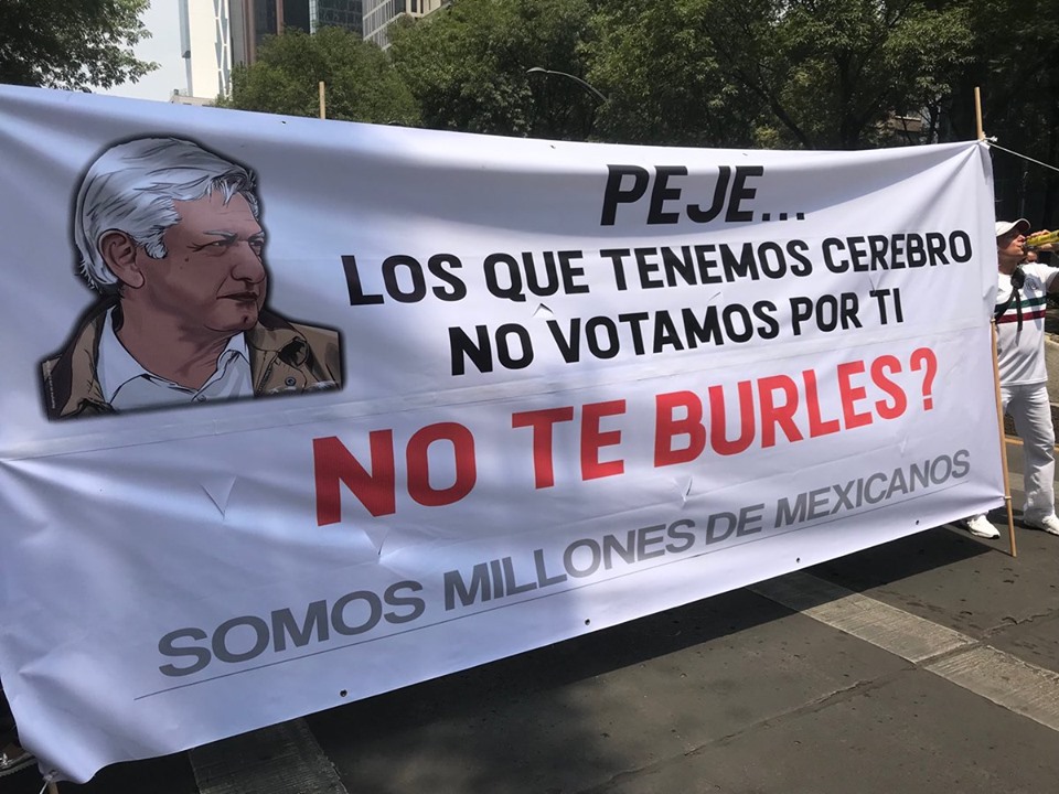 Marchan miles en contra de las políticas de Andrés Manuel López Obrador