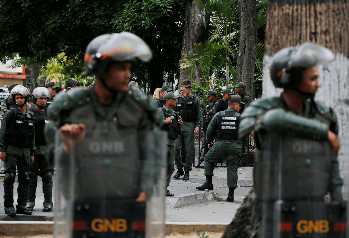Foto: Miembros de la Guardia Nacional Bolivariana impiden acceso a la Asamblea Nacional Venezolana, 7 de mayo de 2019, Caracas 
