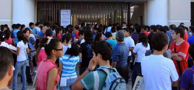 FOTO Neoliberalismo rechazaba a estudiantes de universidades porque no había cupo, dice AMLO (pulso peninsular archivo)