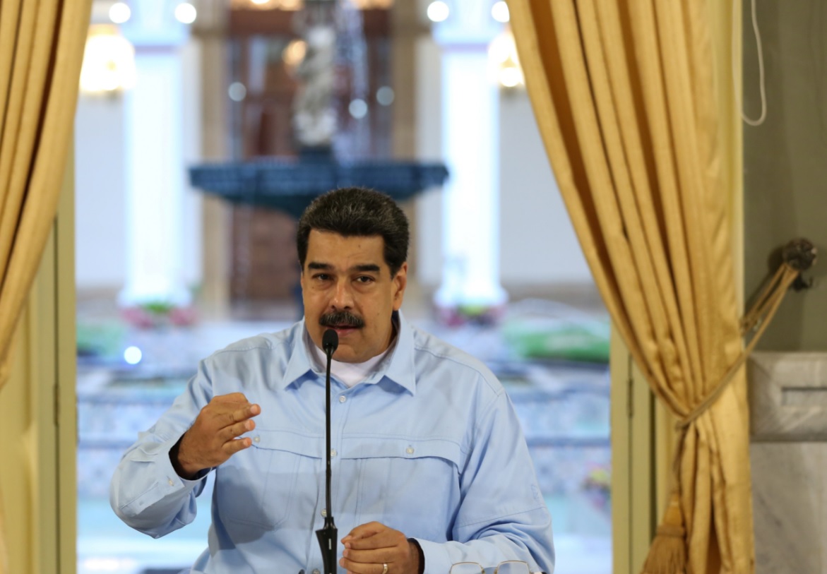 Foto: El presidente de Venezuela, Nicolás Maduro, pronuncia un discurso desde el palacio de Miraflores en Caracas, mayo 31 de 2019 (Reuters)