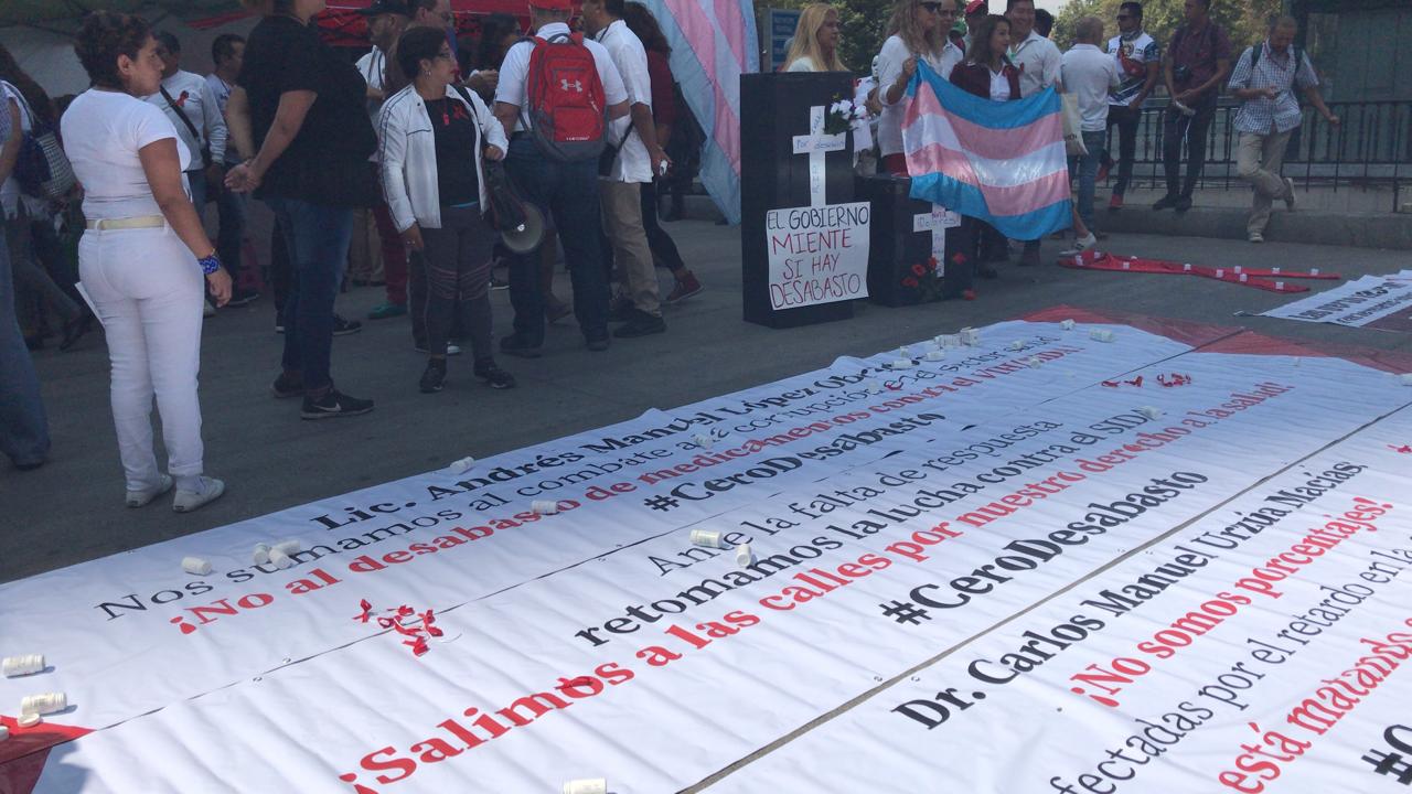 FOTO Pacientes con VIH cierran Reforma por falta de medicamentos (Noticieros Televisa 2 mayo 2019 cdmx)