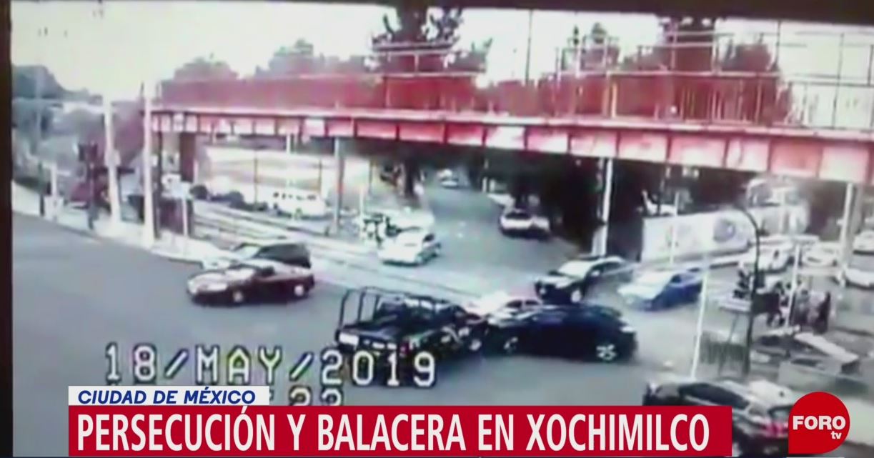 Foto: Tras una persecución policías capitalinos detuvieron a 4 personas que intentaron robar una casa en Xochimilco, el 19 de mayo de 2019 (Noticieros Televisa)