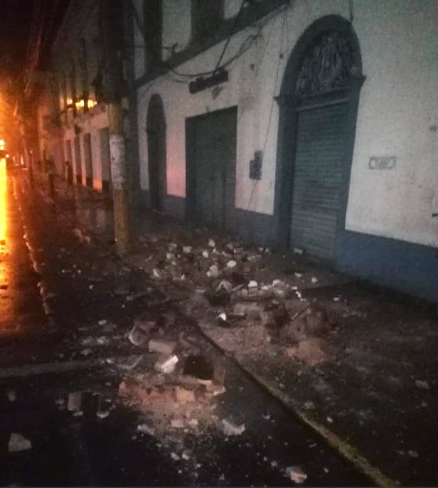 Foto: Captura de la cuenta de Twitter @bomberosPE que muestra los daños ocasionados por el sismo en Perú, 26 mayo 2019