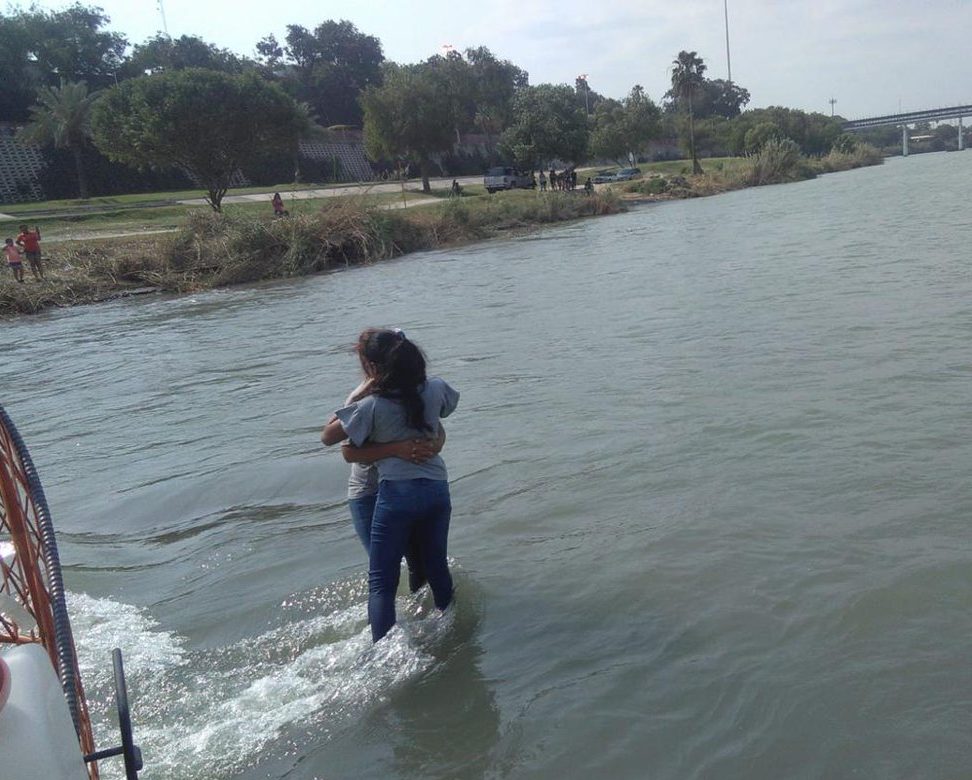 Rescatan a madre e hija en río Bravo de Piedras Negras, Coahuila