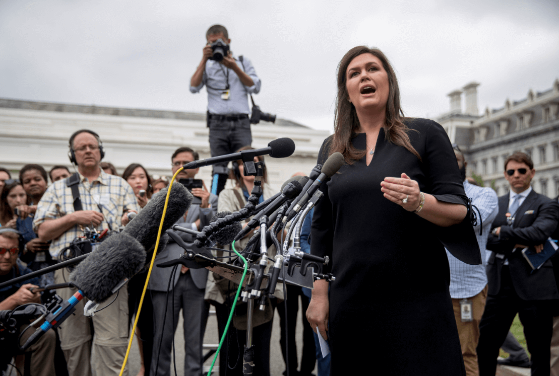 Foto: Sarah Sanders habla con reporteros en la Casa Blanca, 8 de mayo de 2019, Washington 