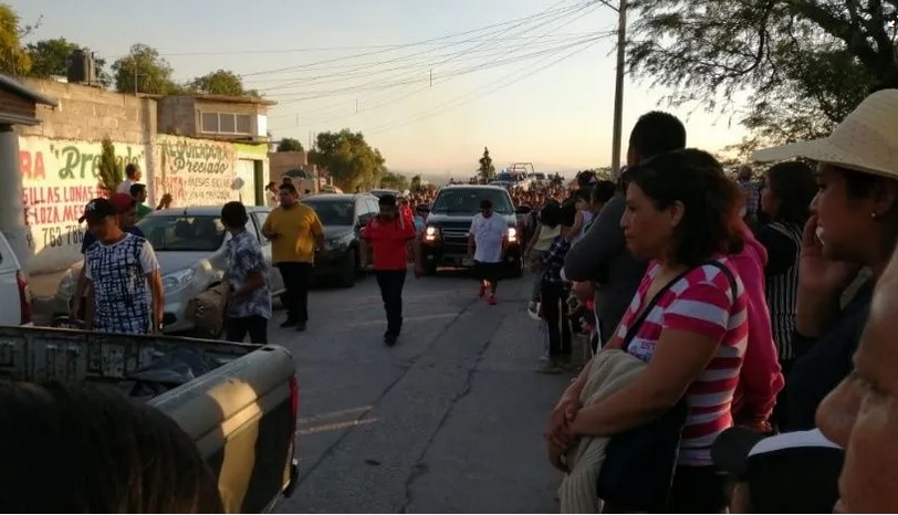 Foto: Sepultan a Francisco Reyes, víctima de explosión en Tlahuelilpan, Hidalgo. 9 de mayo 2019. Twitter @amdigitalhgo