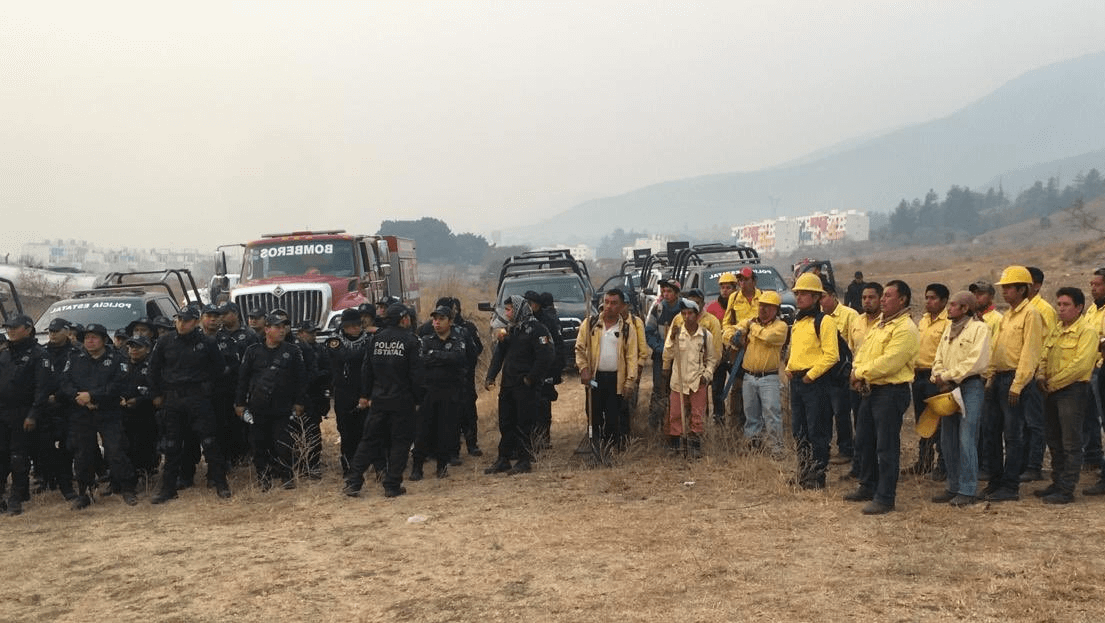 FOTO Suspenden clases en Chilpancingo por incendio forestal en El Calvario (Twitter @SEMARENgro 7 mayo 2019 guerrero)