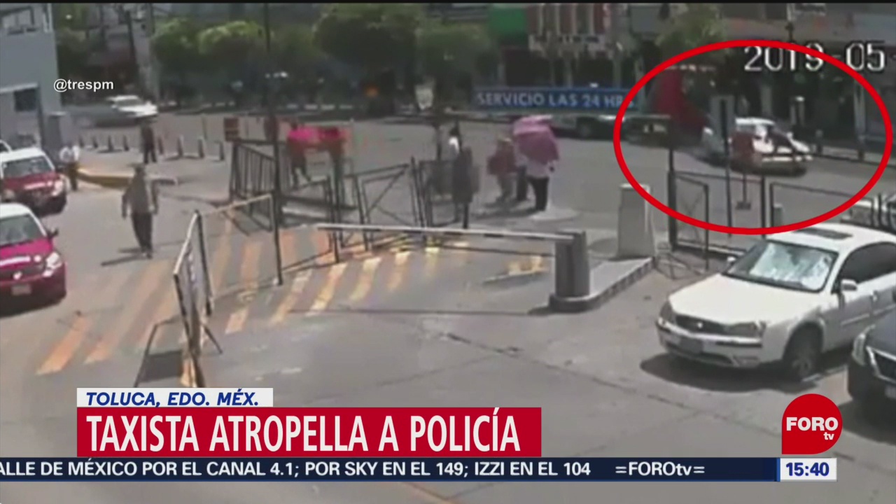 Foto: Taxista atropella a policía en Toluca