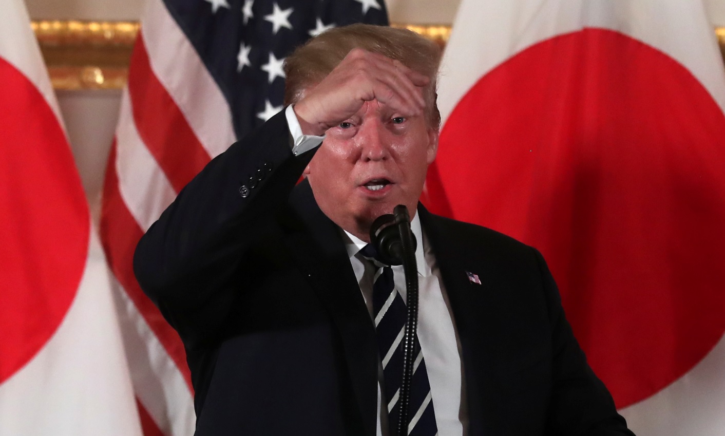 Trump llega a Japón para conocer al emperador  Naruhito y revisar la agenda global con Abe