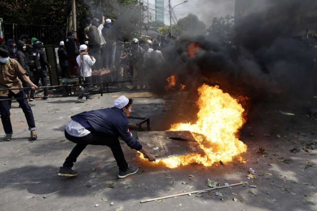 Foto Violentas protestas en Indonesia contra la reelección de Joko Widodo 22 mayo 2019