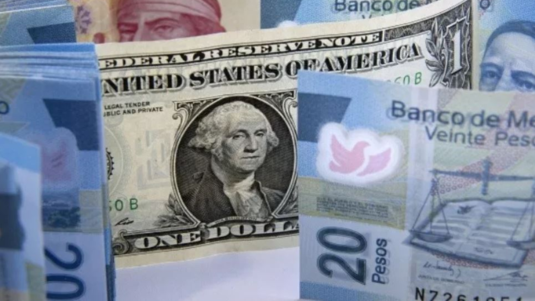 Foto: Imagen de billetes mexicanos y dólares, 20 junio 2019