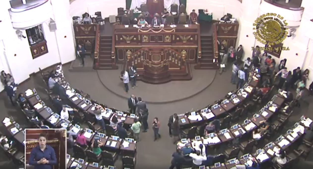 Fotografía que muestra una sesión de la Asamblea Legislativa de la CDMX.