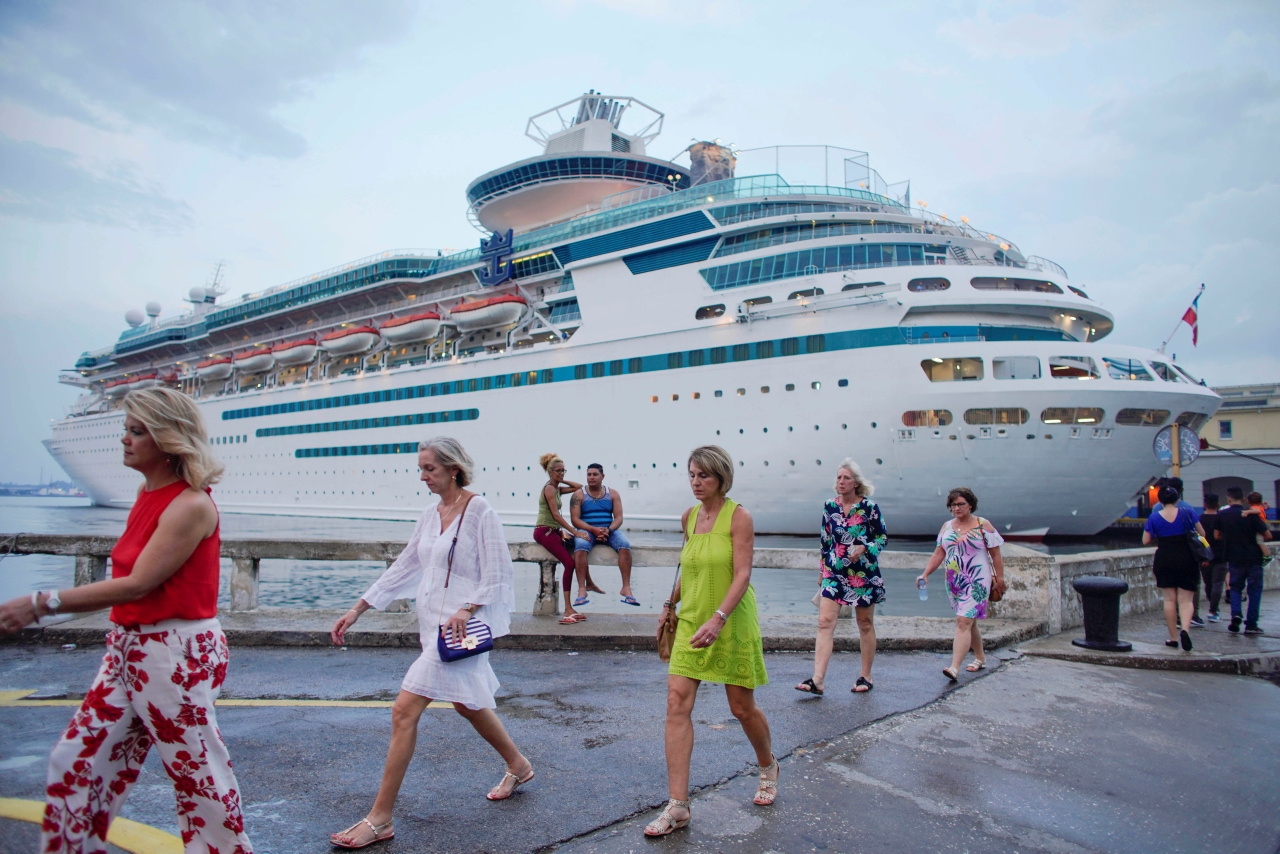 EU prohíbe los viajes en crucero a Cuba