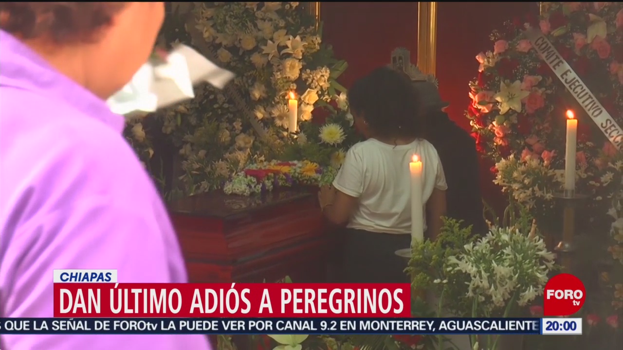 FOTO: Dan último adiós a peregrinos muertos en accidente carretero en Veracruz, 1 Junio 2019