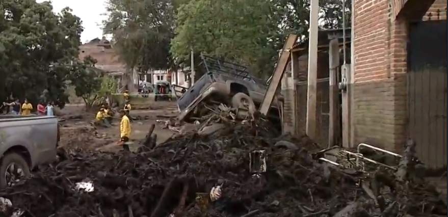 Desbordamiento de río en Jalisco destruye San Gabriel (FOROtv)
