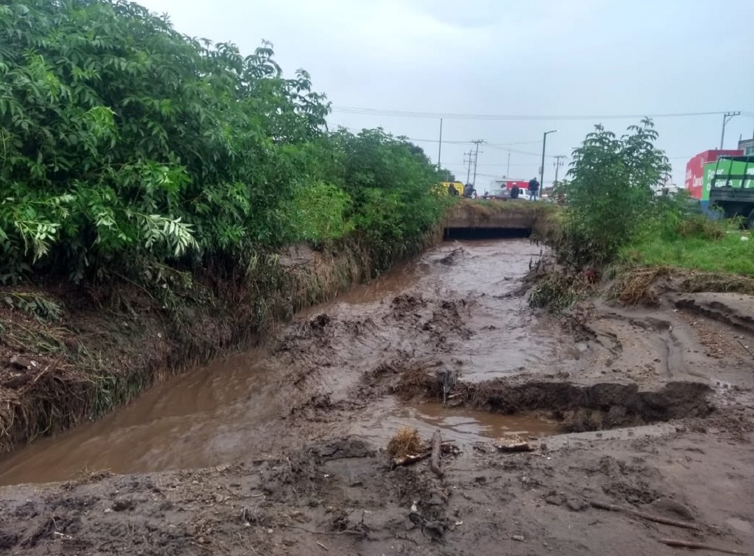 Foto: Desbordamiento de río ‘El Jaral’ en Mexicaltzingo, 6 de junio 2019. Twitter @CaemEdomex