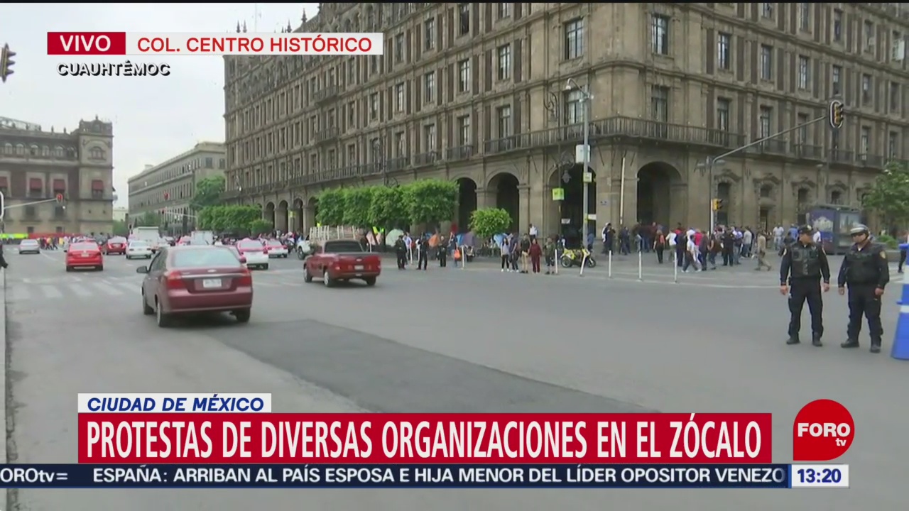 FOTO: Diversas organizaciones protestan en el Zócalo