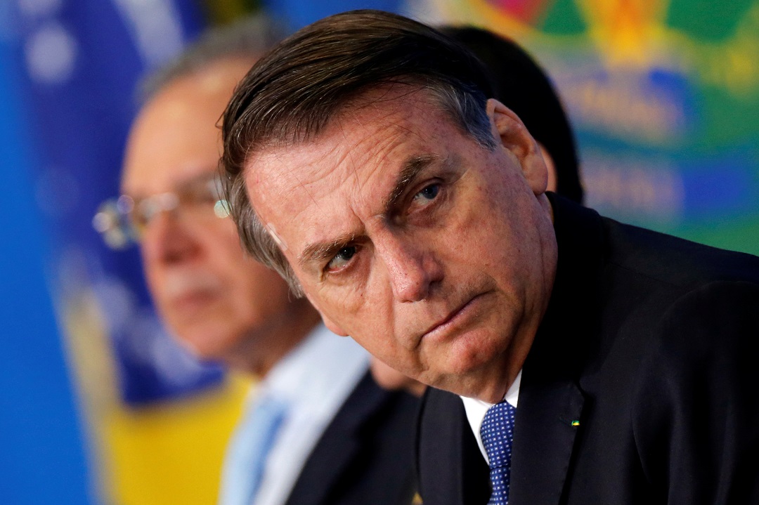 Bolsonaro pide disculpas a diputada por decirle que 'no merece ser violada'