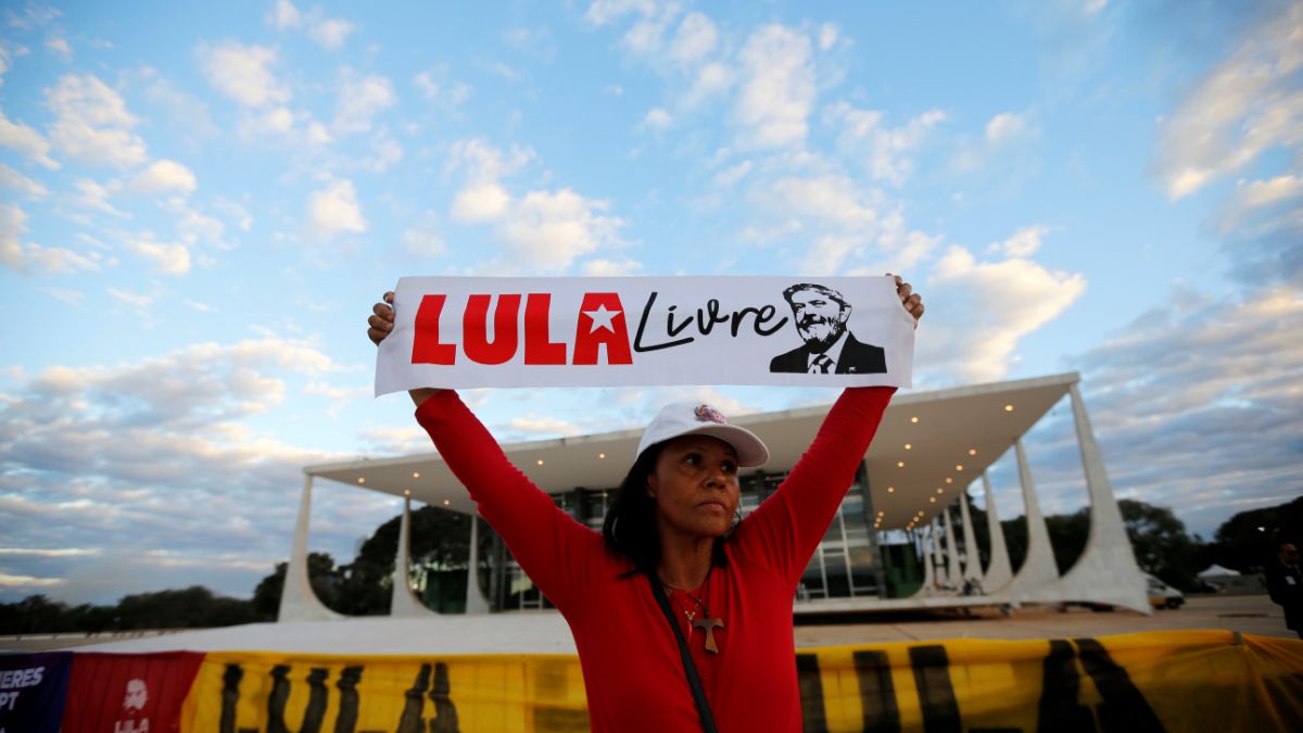 Corte de Brasil niega libertad a Lula; analiza imparcialidad de investigación Lava Jato