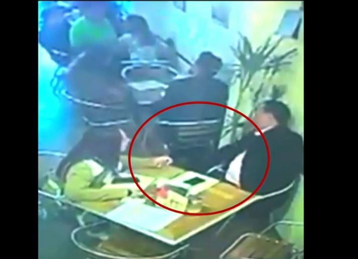VIDEO: Captan robo a comensales en restaurante de colonia Nápoles, CDMX