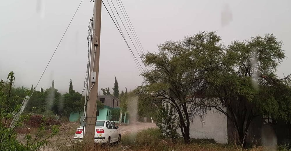 FOTO Lluvia y viento dañan 15 casas en Galeana, Nuevo León (@marychuyglez 6 junio 2019)