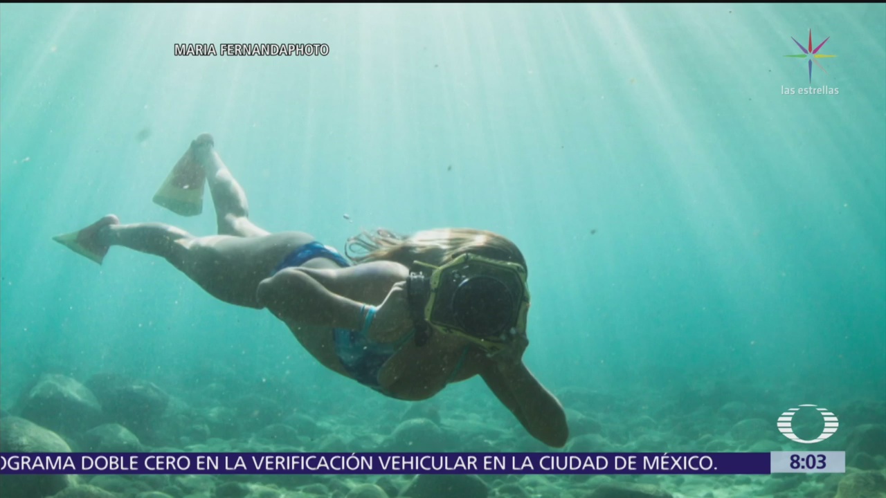 María Fernanda Bastidas, mexicana, surfista y fotógrafa de grandes olas