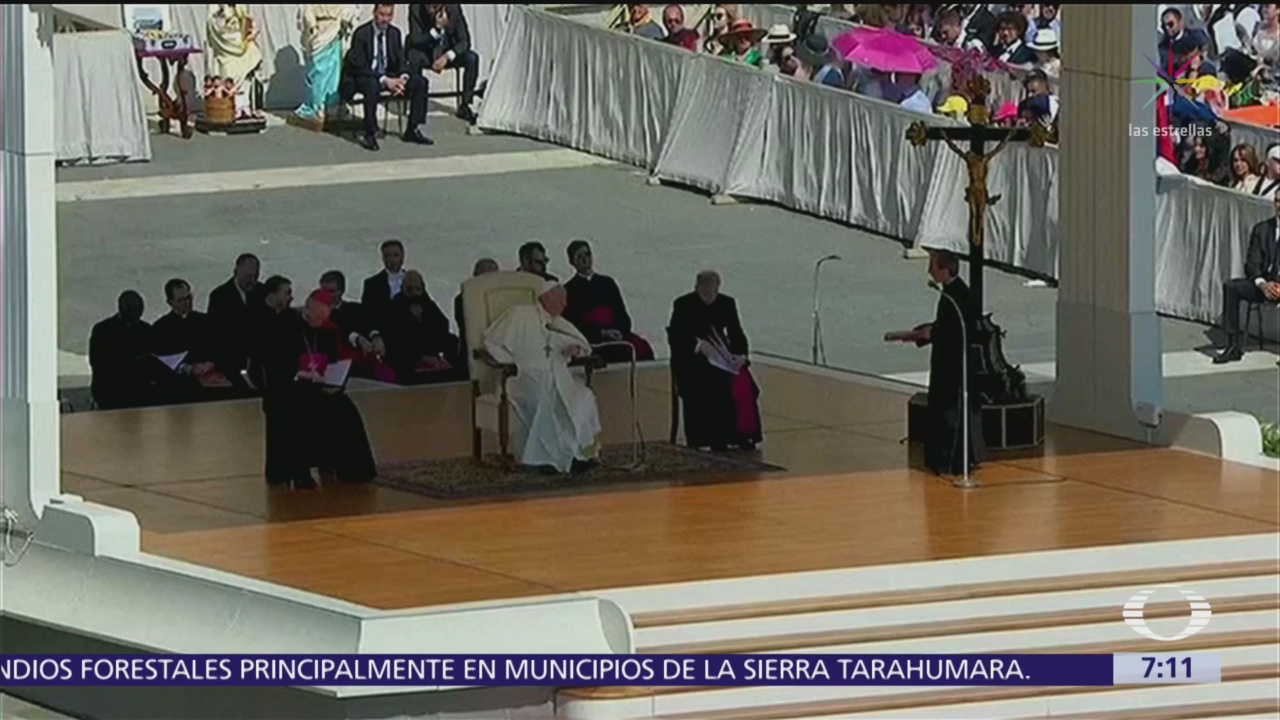 Papa Francisco felicita a mexicanos por recepción de migrantes