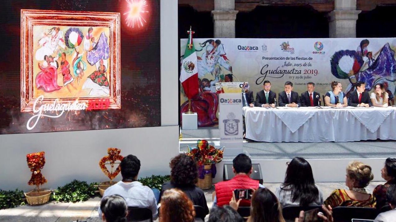 Foto: presentación de las fiestas de 'Julio, mes de la Guelaguetza 2019', 19 de junio 2019. Twitter @alejandromurat