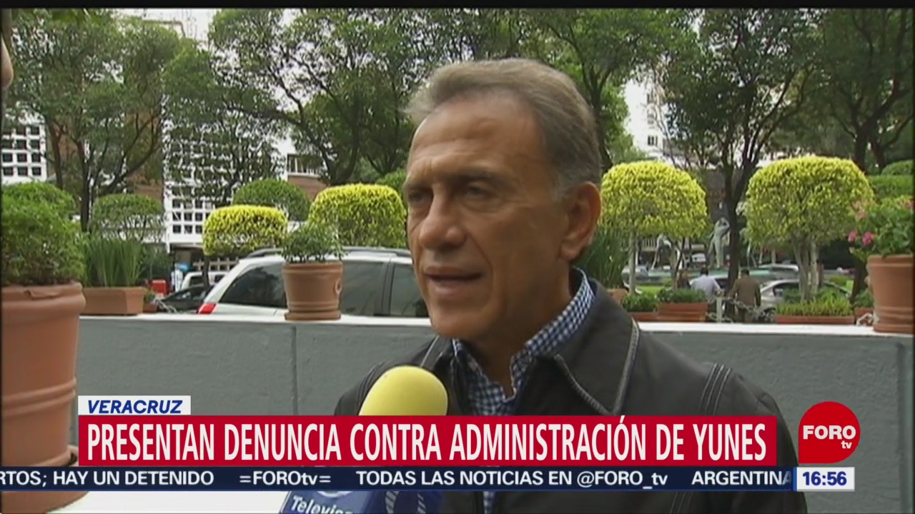 FOTO: Presentan denuncias contra la administración del exgobernador Miguel Ángel Yunes