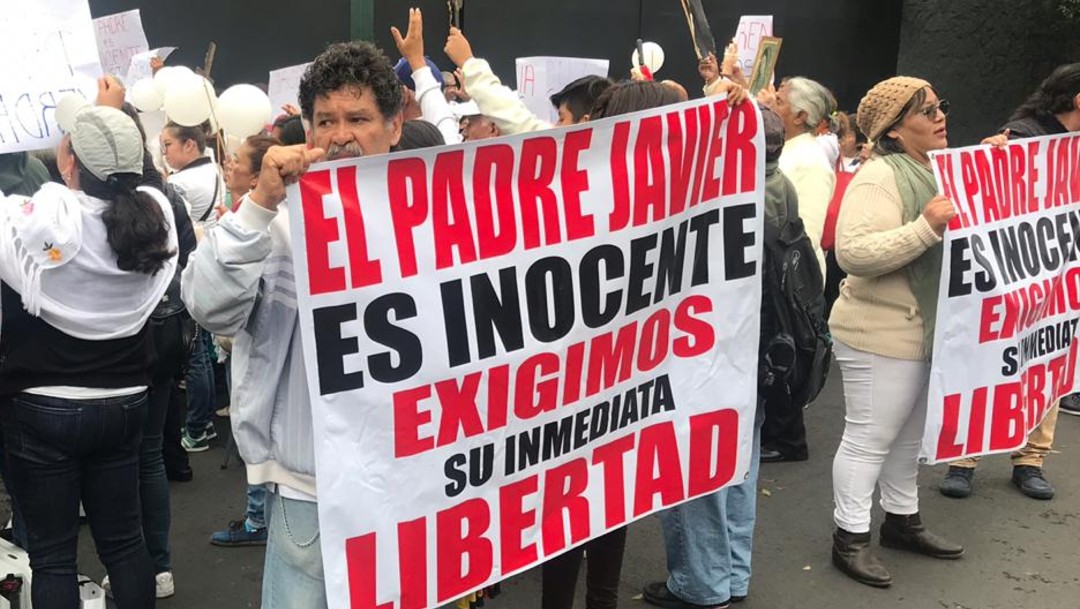 Protestan frente a TSJCDMX por libertad del sacerdote vinculado a homicidio de Leonardo Avendaño (Noticieros Televisa)
