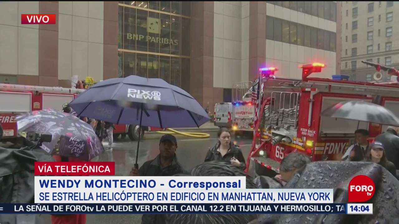 FOTO: Se estrella helicóptero en edificio de Manhattan