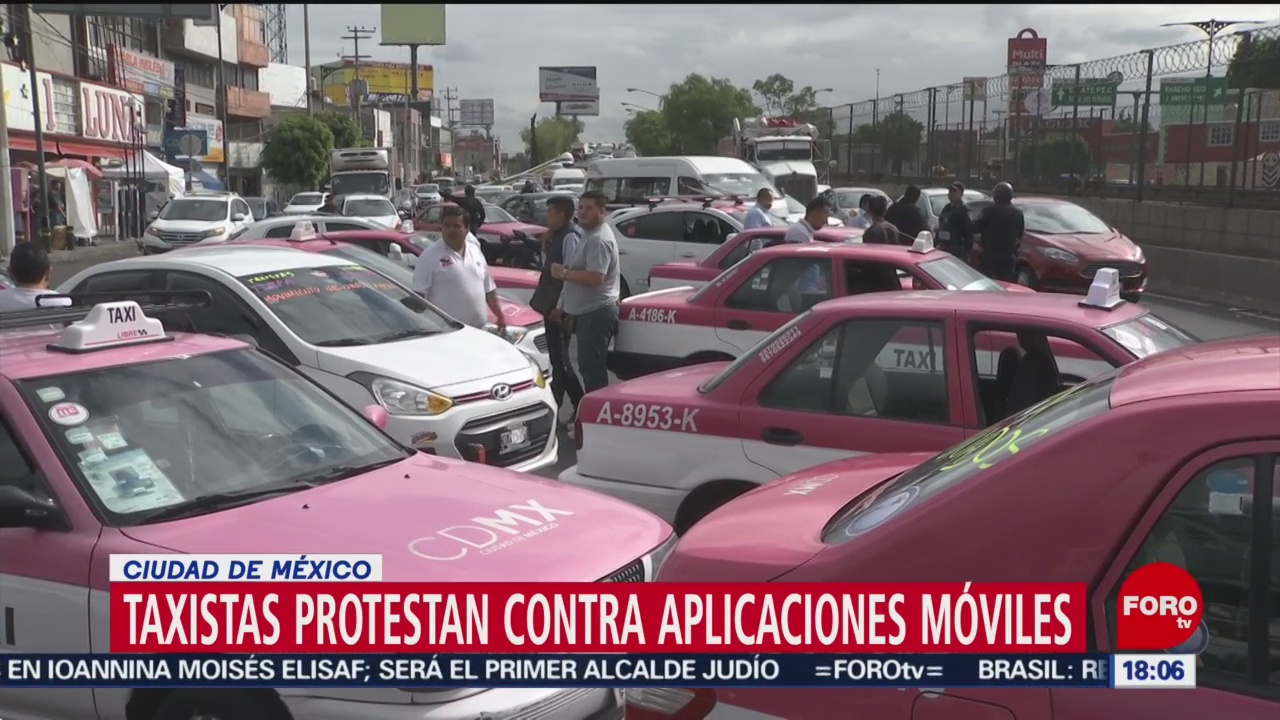 FOTO. Taxistas protestan en CDMX contra aplicaciones móviles