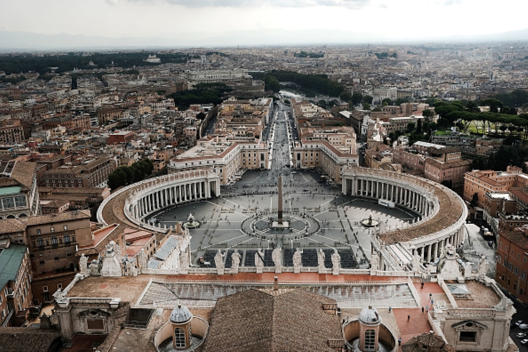 Vaticano abre el debate sobre sacerdotes casados