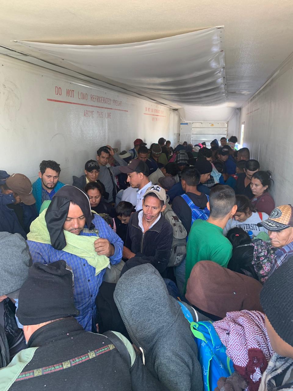 Foto: La detención de las unidades y el rescate de los migrantes ocurrieron en dos operativos, el 15 de junio de 2019 (Noticieros Televisa) 