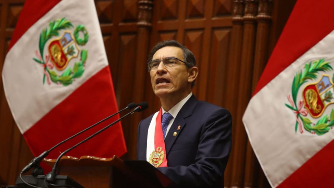 Foto: El presidente de Perú dice que tomó esta decisión en el marco del respeto irrestricto de la Constitución, el 28 de julio de 2019 (EFE)