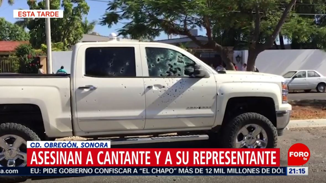 Foto: El cantante y su representante recibieron más de 300 tiros en la camioneta donde viajaban, el 6 de julio de 2019 (Noticieros Televisa) 
