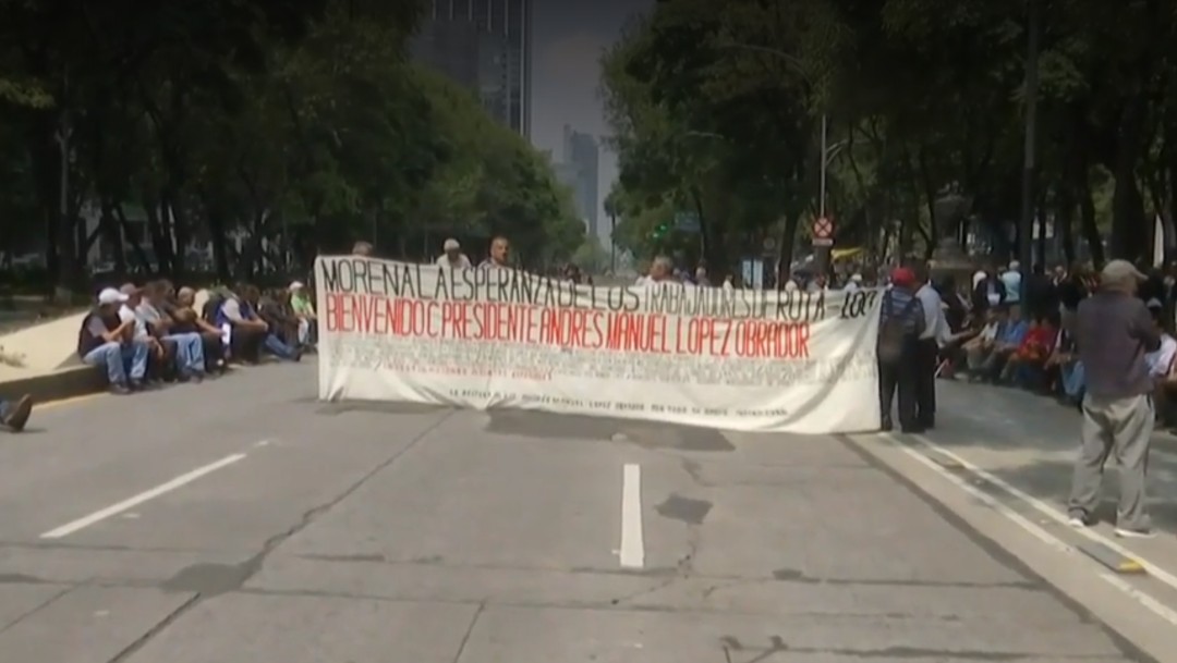 Foto: Extrabajadores de Ruta 100 bloquean Paseo de la Reforma, 31 de julio de 2019, Ciudad de México