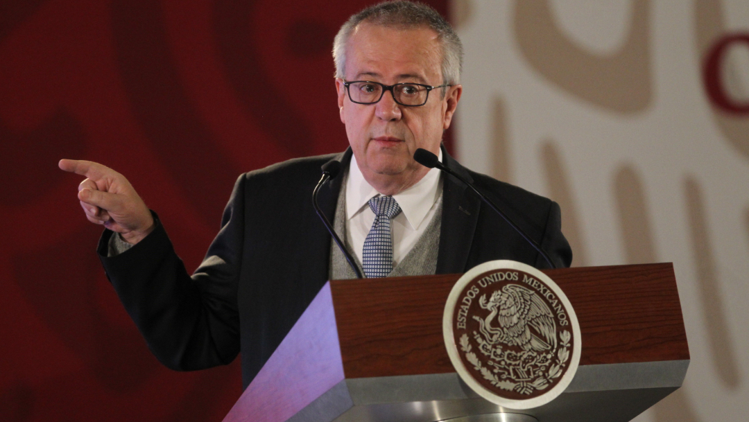 Fotografía del exsecretario de Hacienda y Crédito Público, Carlos Urzúa Macías, durante una rueda de prensa en el Palacio Nacional.