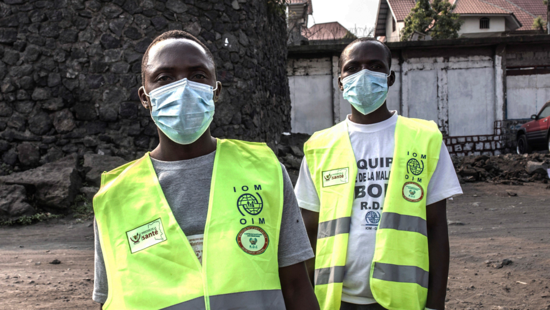 FOTO Muere de ébola pastor evangelista que llegó a Goma, en Congo; en la imagen, un control sanitario (EFE)